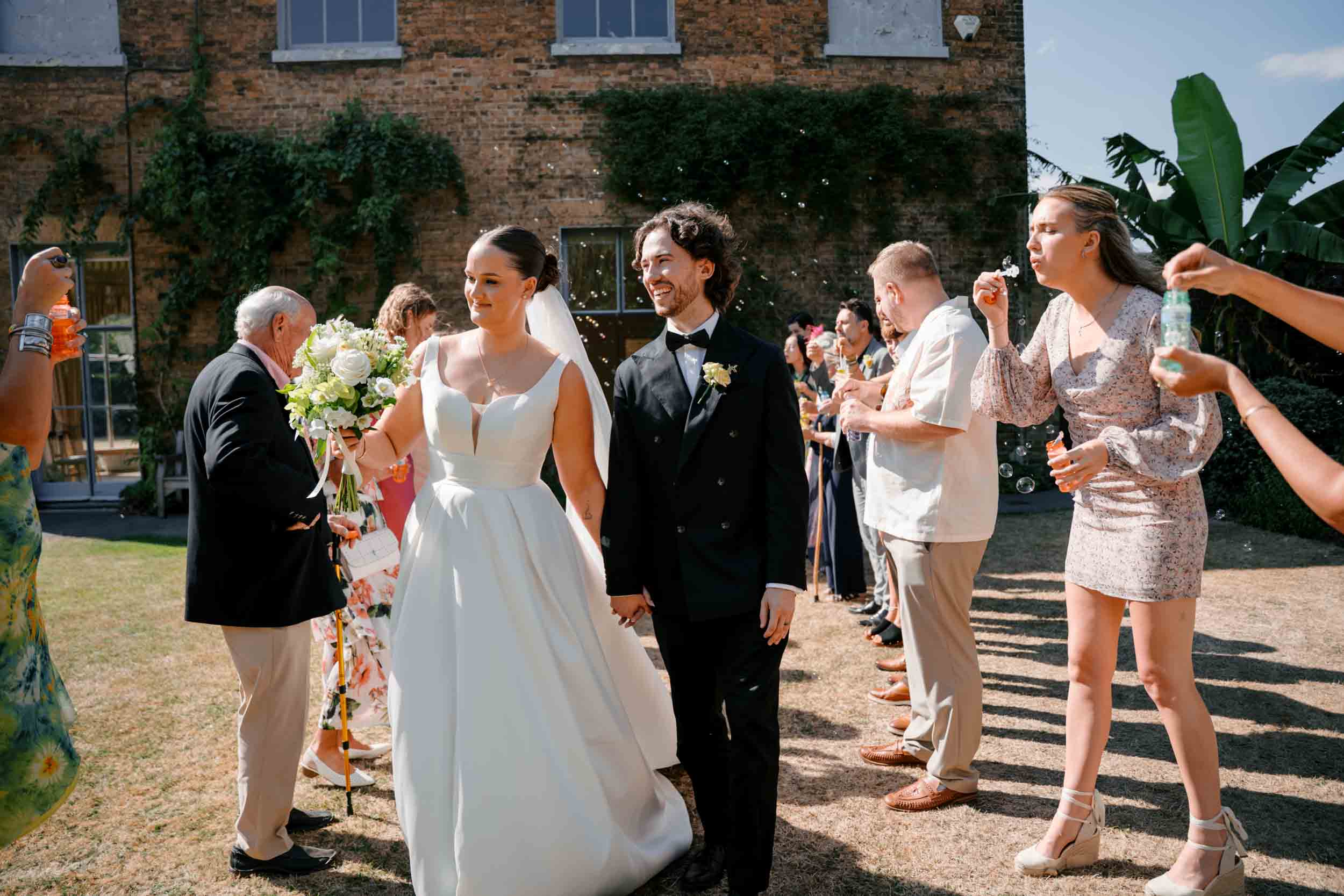 Annah & Hugo - A kew Gardens wedding